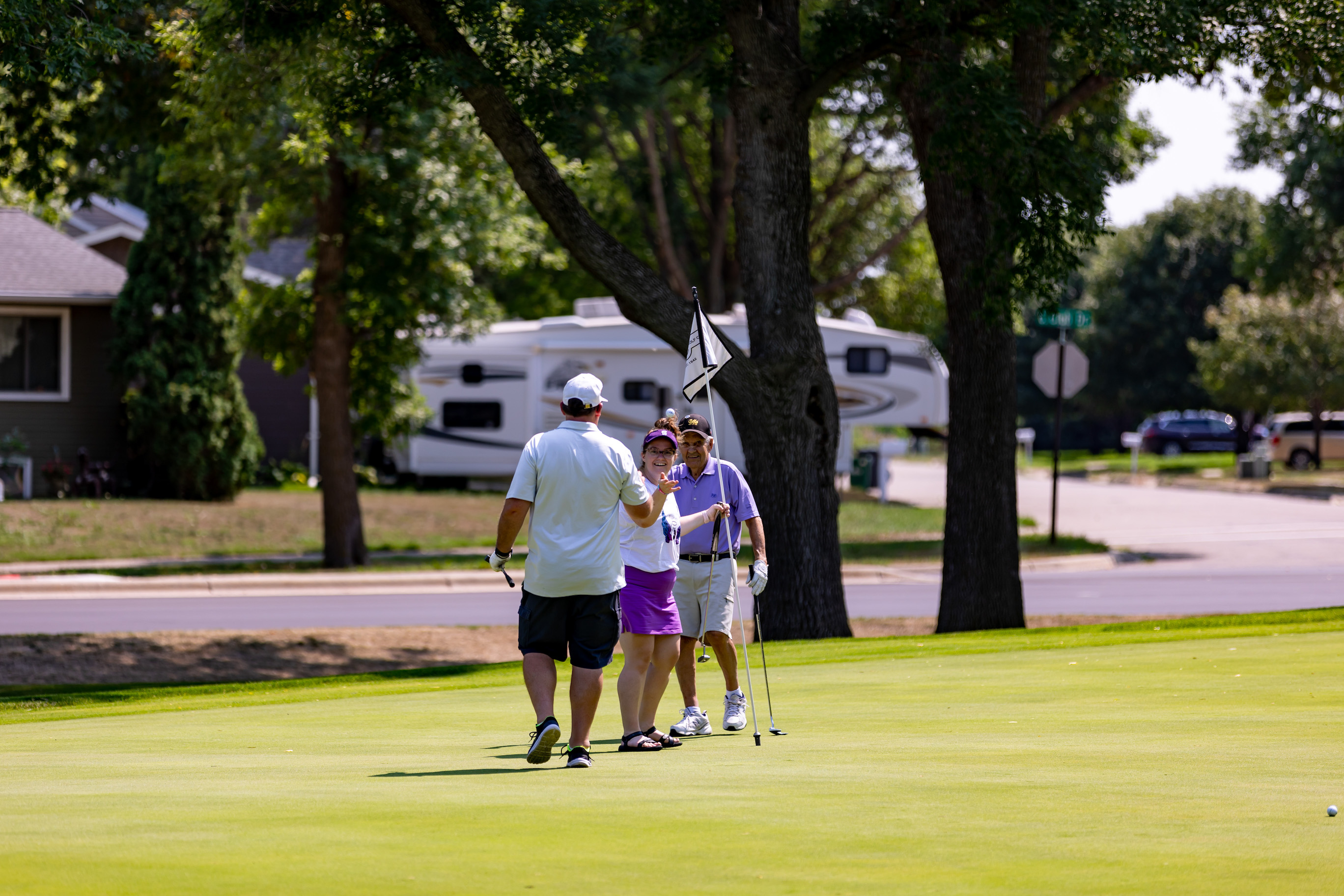 Registration and Sponsor Link Image of Maggie Jean Golfers